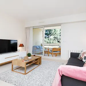 Grand Parc Yourhosthelper Cannes