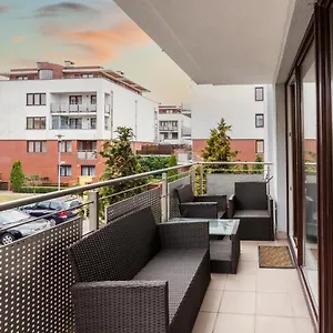 Przestrzenny 56m2 Z Tarasem - 2homerent Kolberg