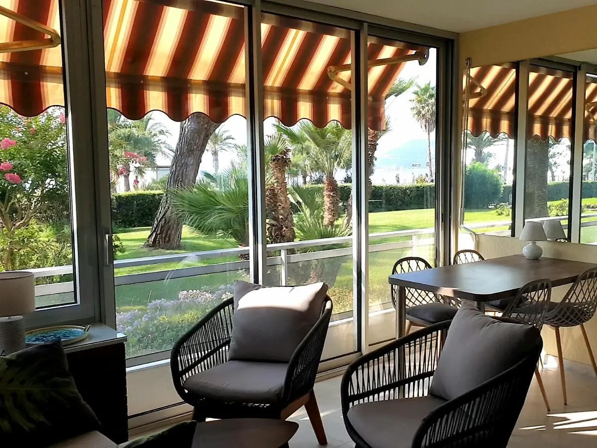 Garden&beach sea view apartment Cannes 0*,  Frankrijk